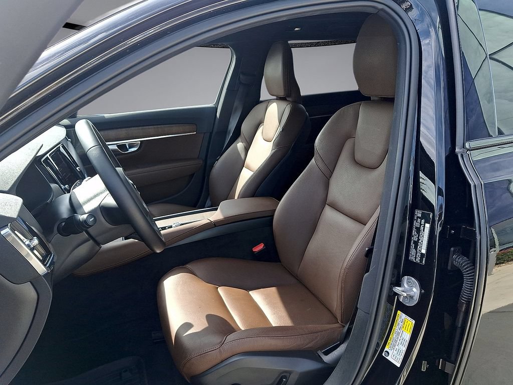 Certified 2024 Volvo V90 B6 Cross Country Plus w/ Protection Package Premier AWD/4WD image 17