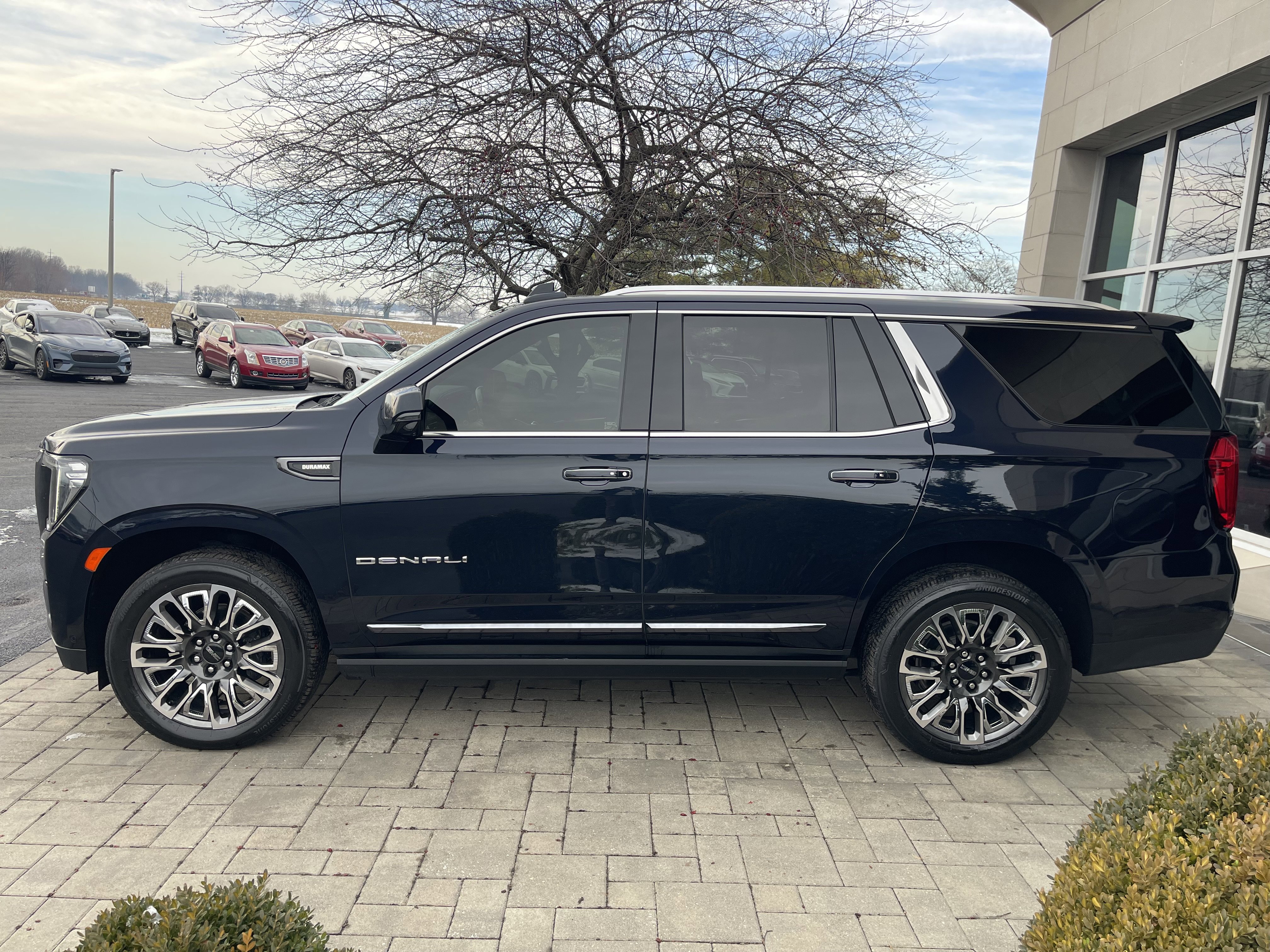 Used 2023 GMC Yukon Denali Ultimate image 5