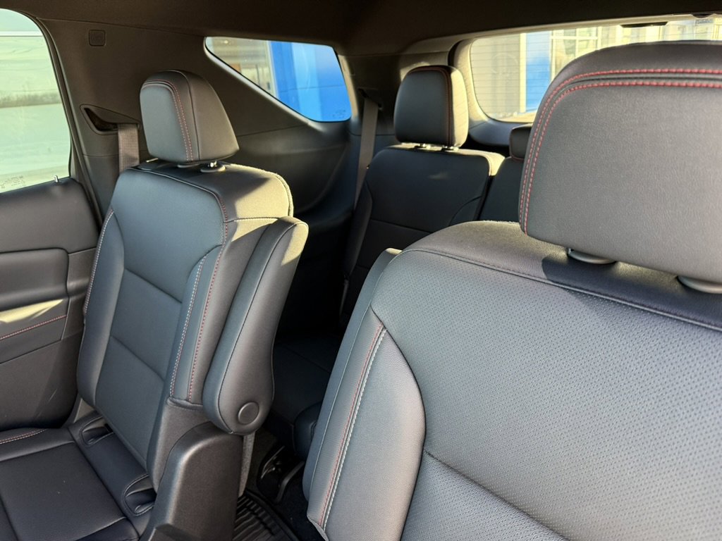 New 2026 Chevrolet Traverse Z71 image 11