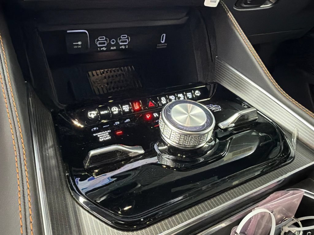 New 2026 Jeep Grand Wagoneer L Summit AWD/4WD image 27