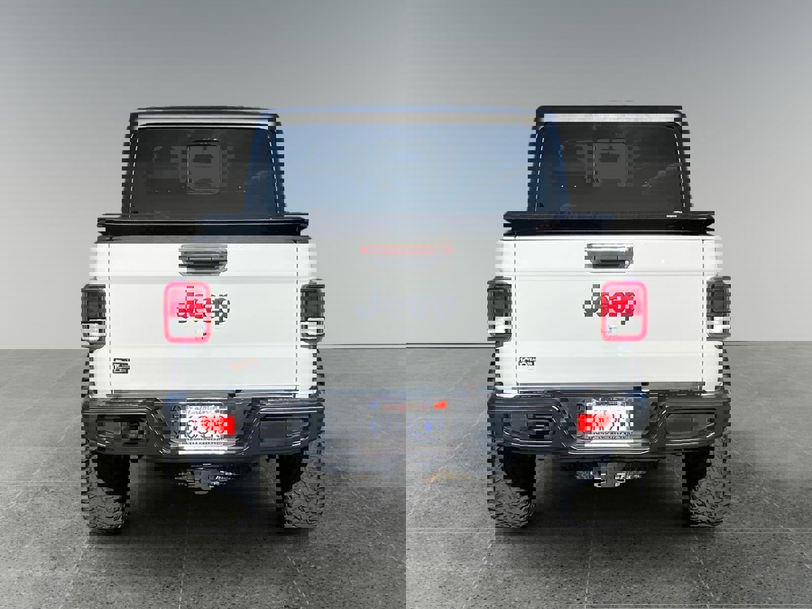 Used 2023 Jeep Gladiator Sport image 4