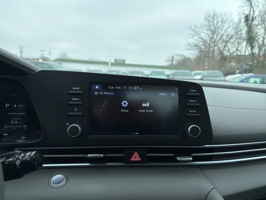 Certified 2023 Hyundai Elantra SEL w/ Preferred Accessory Package image 20