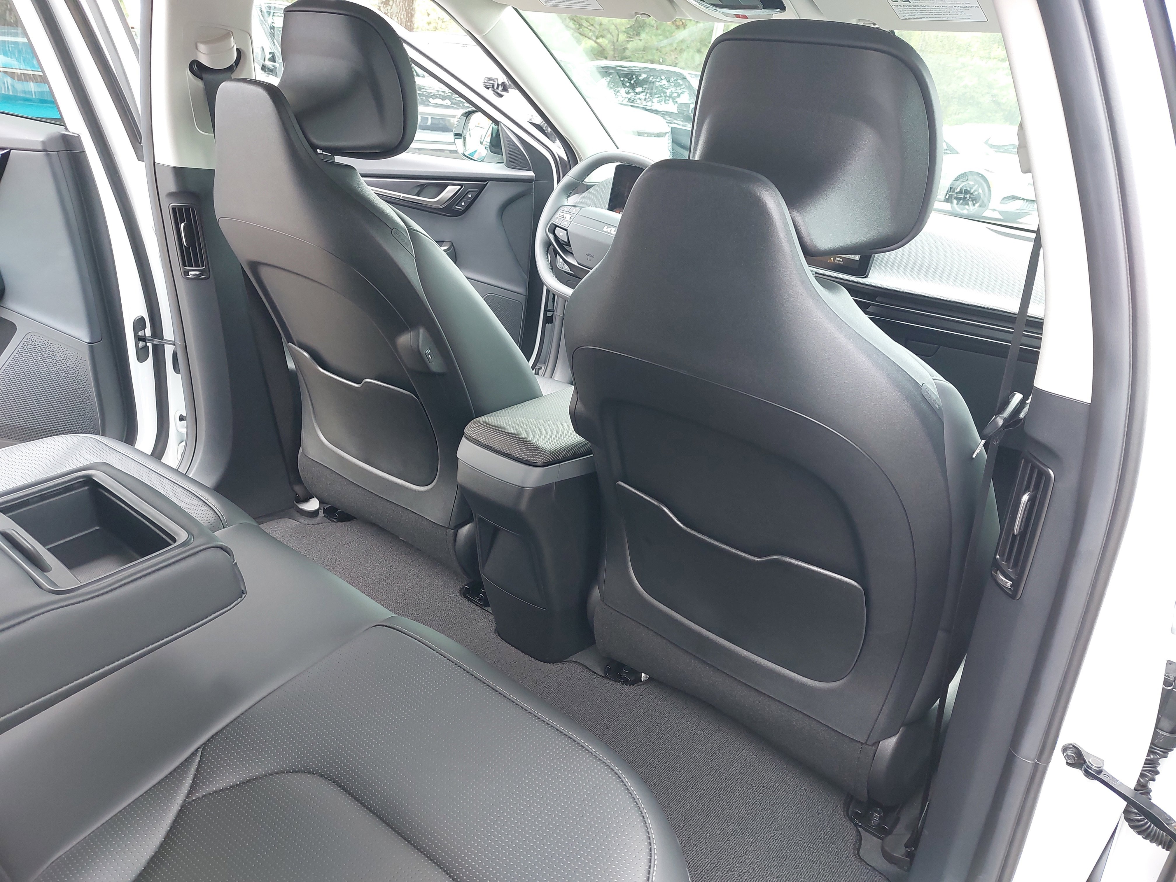 New 2025 Kia EV6 Wind image 12