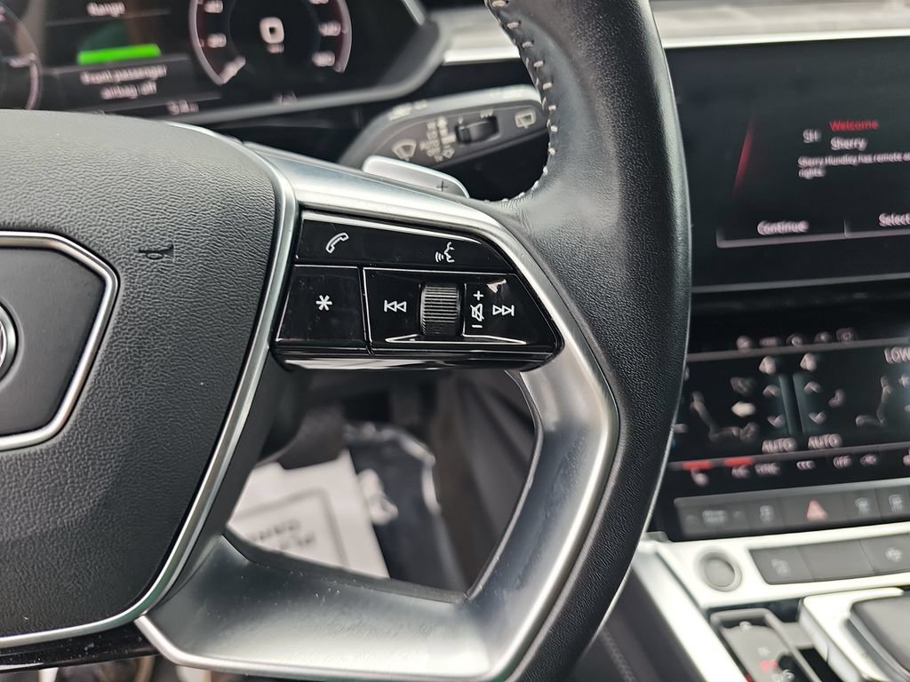 Used 2021 Audi e-tron Premium w/ Convenience Plus Package AWD/4WD image 18