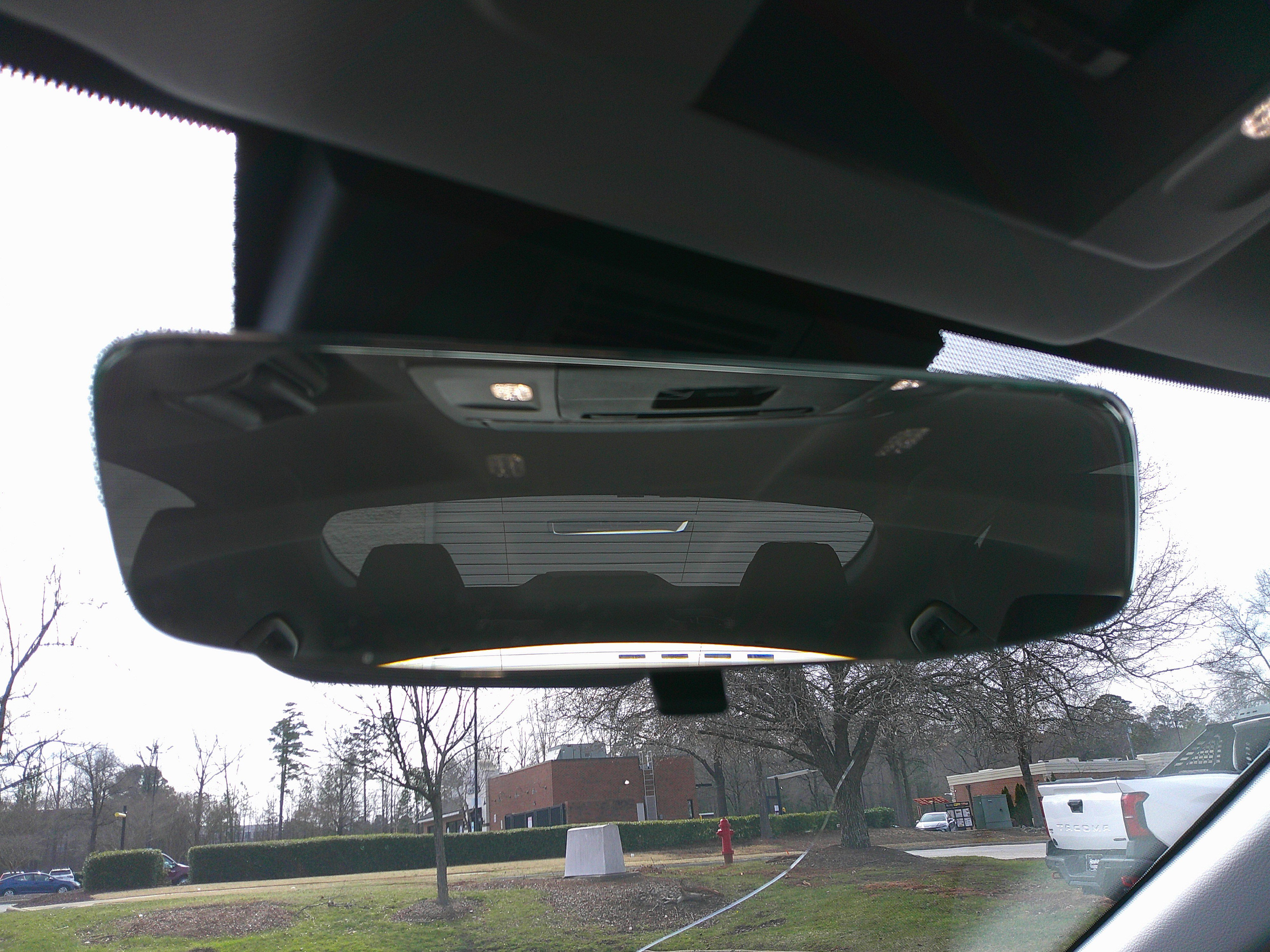 Used 2025 Toyota Camry LE image 28