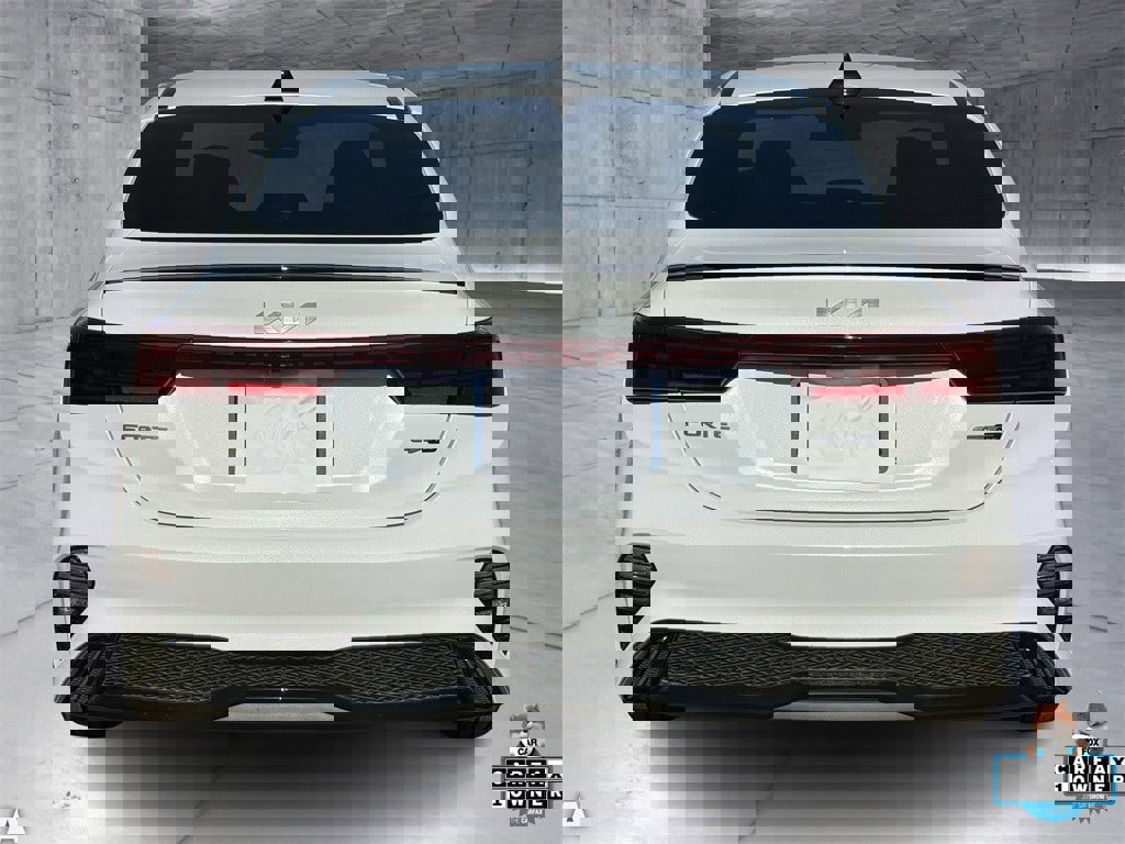 Used 2024 Kia Forte GT-Line w/ GT-Line Premium Package image 6