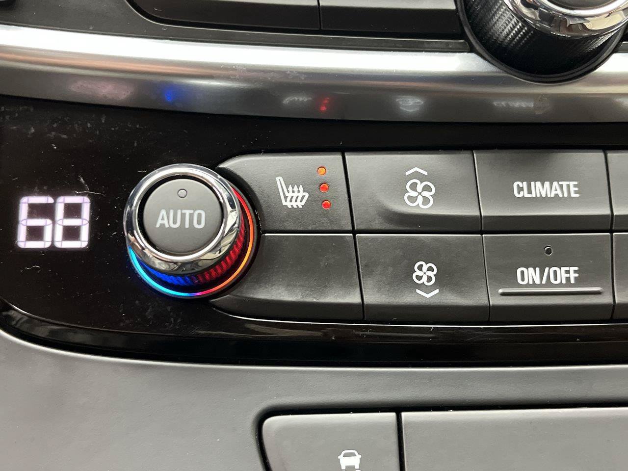 Used 2017 Buick LaCrosse Essence FWD image 21
