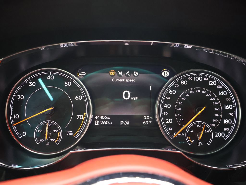 Used 2019 Bentley Bentayga image 23