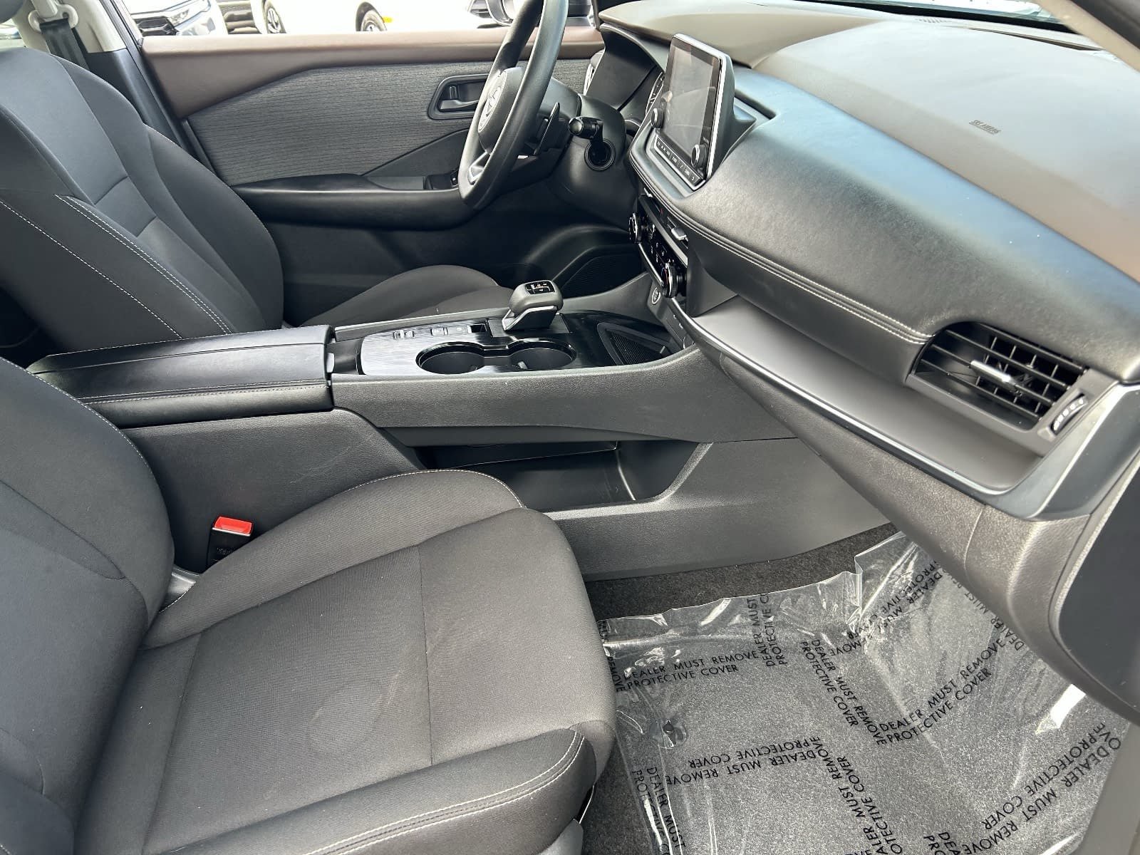 Used 2023 Nissan Rogue S FWD image 14