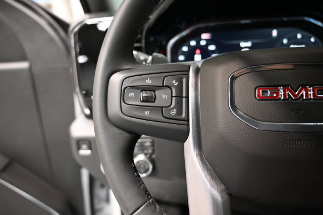 New 2026 GMC Sierra 1500 SLT AWD/4WD image 25