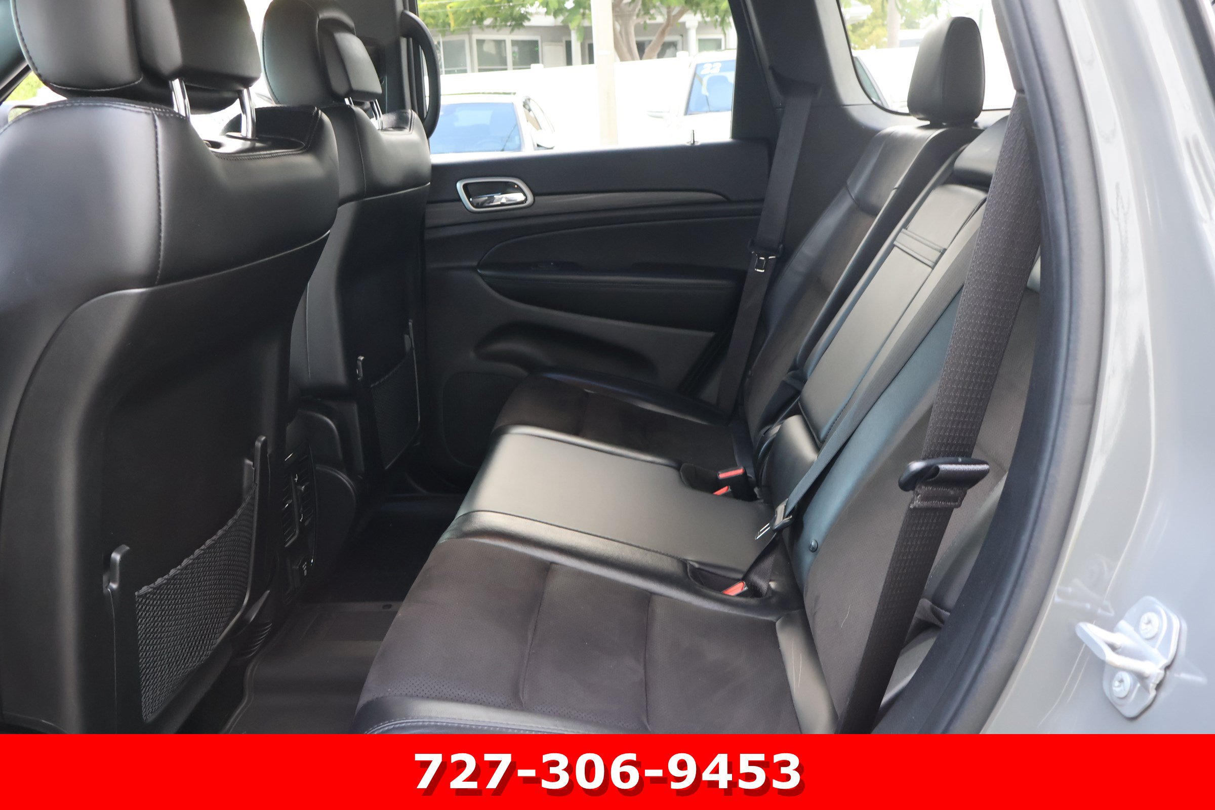 Used 2021 Jeep Grand Cherokee Laredo X AWD/4WD image 11