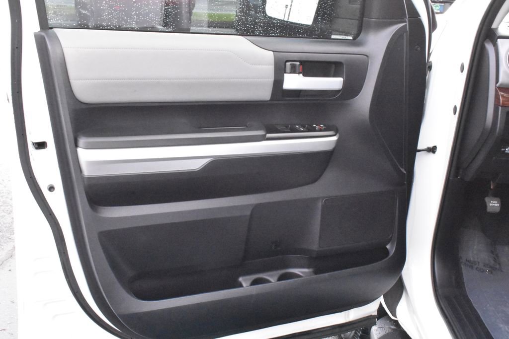 Used 2016 Toyota Tundra Limited image 11