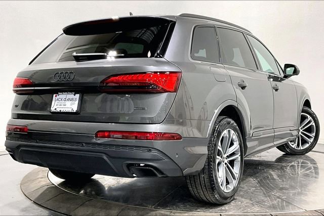 Certified 2025 Audi Q7 2.0T Premium w/ Convenience Plus Package image 2