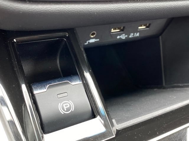 Used 2021 Subaru Outback Premium AWD/4WD image 17