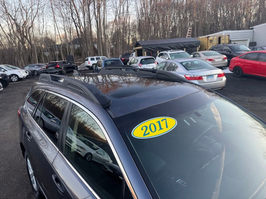 Used 2017 Subaru Outback 2.5i Premium image 15