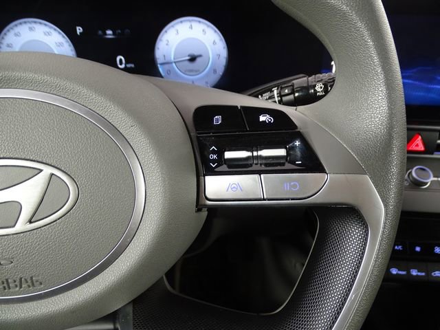 Used 2024 Hyundai Elantra SEL FWD image 22