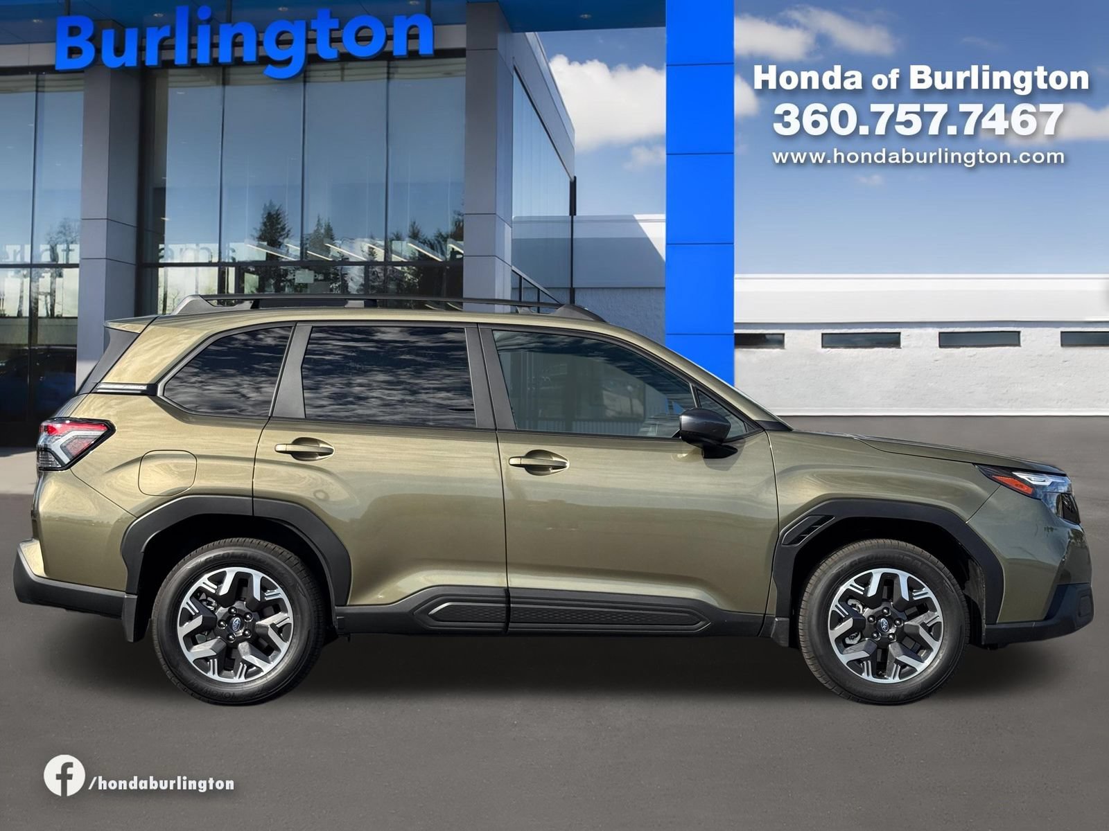 Used 2026 Subaru Forester Premium AWD/4WD image 7