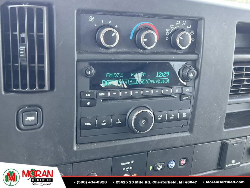 Used 2019 Chevrolet Express 3500 LS RWD image 23