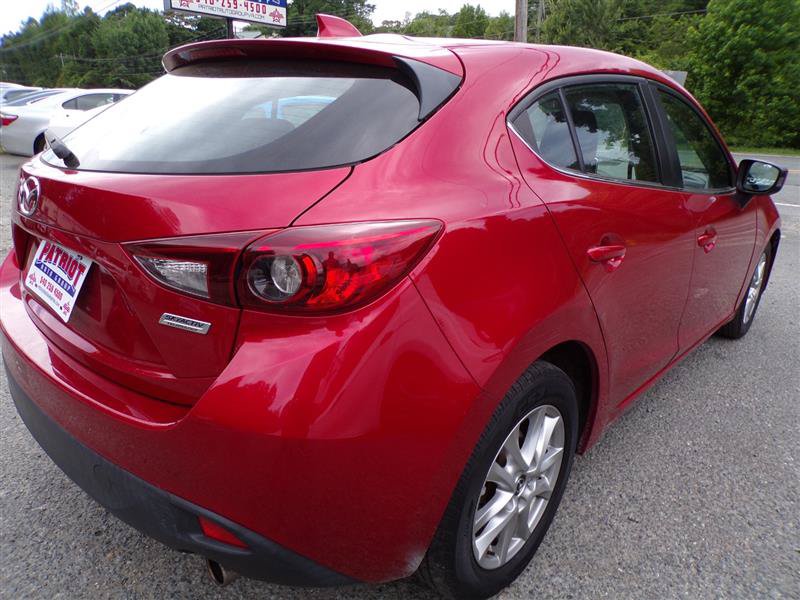 Used 2014 MAZDA MAZDA3 i Touring w/ Technology Package FWD image 7