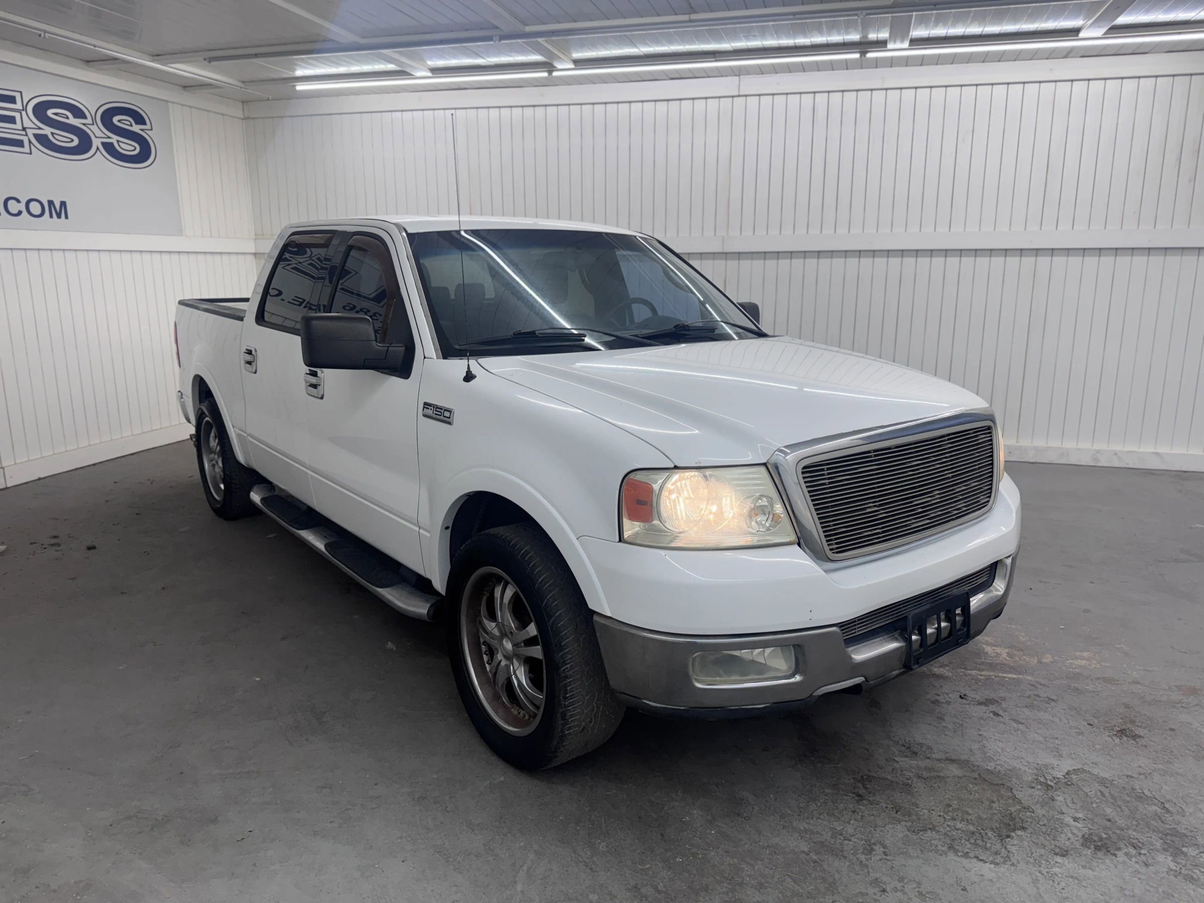 Used 2004 Ford F150 XLT RWD image 3
