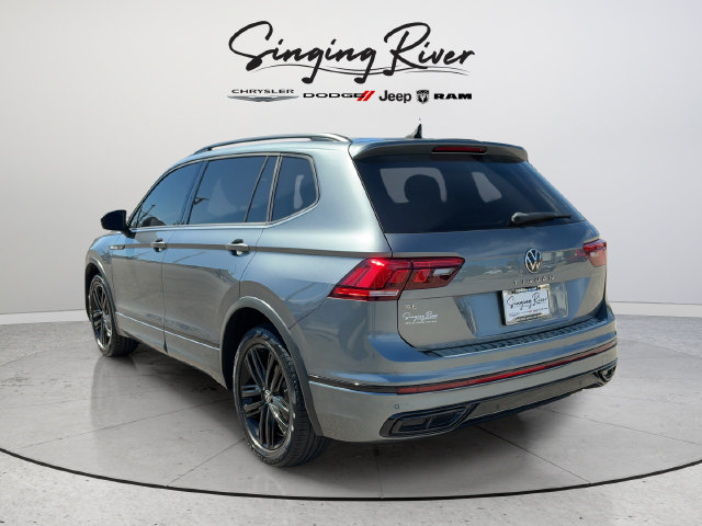 Used 2022 Volkswagen Tiguan SE R-Line FWD image 5