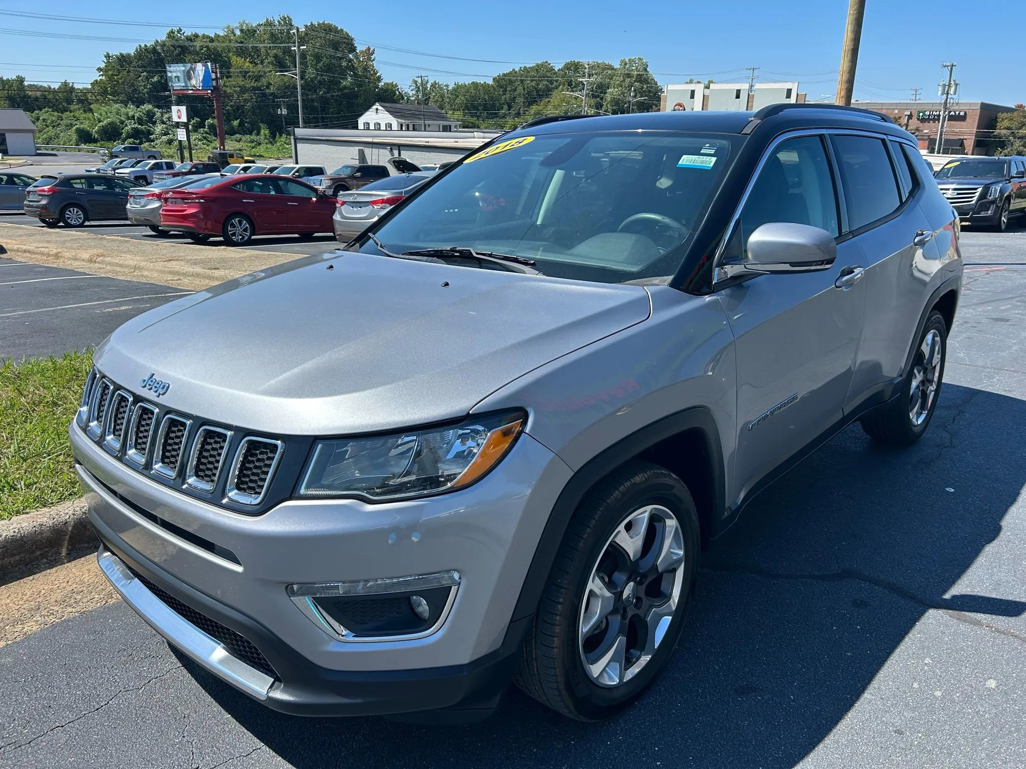 Used 2018 Jeep Compass Limited w/ Navigation Group image 3