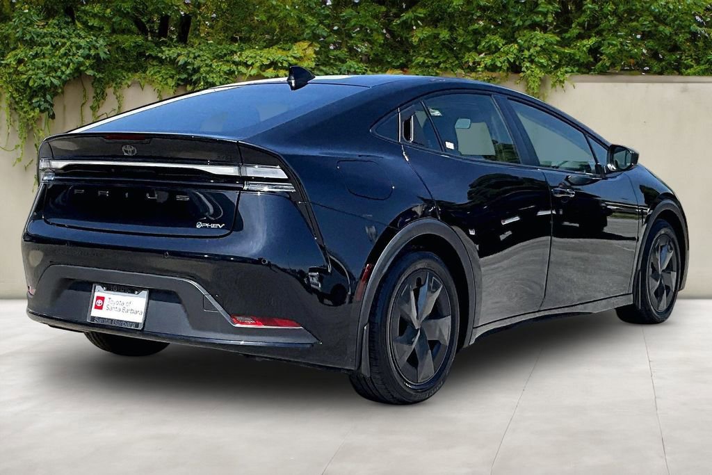 Used 2026 Toyota Prius Plug-In Hybrid image 5