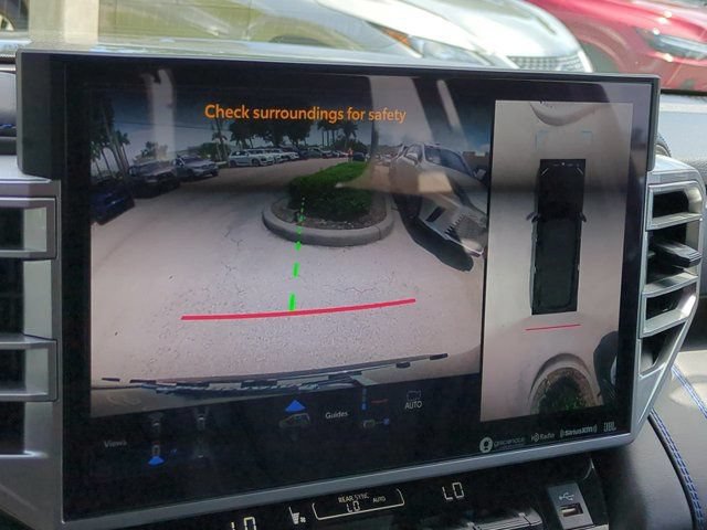 Used 2024 Toyota Sequoia Platinum AWD/4WD image 19