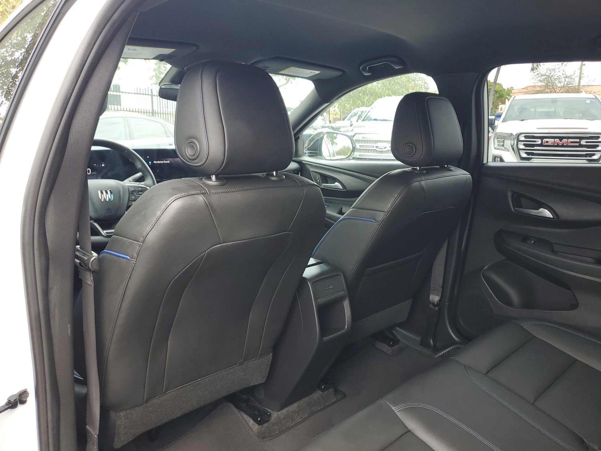 Certified 2025 Buick Envista Sport Touring w/ Convenience I Package image 14