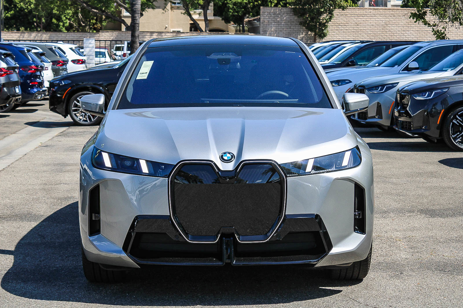 New 2026 BMW iX xDrive60 w/ M Sport Package AWD/4WD image 2