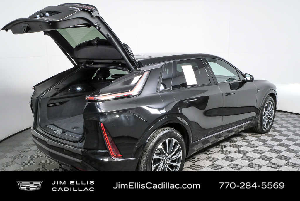 Used 2024 Cadillac Lyriq Sport image 26