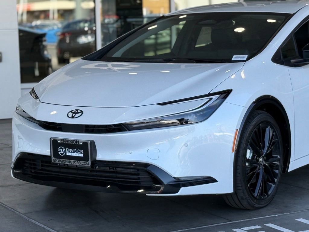 New 2026 Toyota Prius Plug-In Hybrid image 3