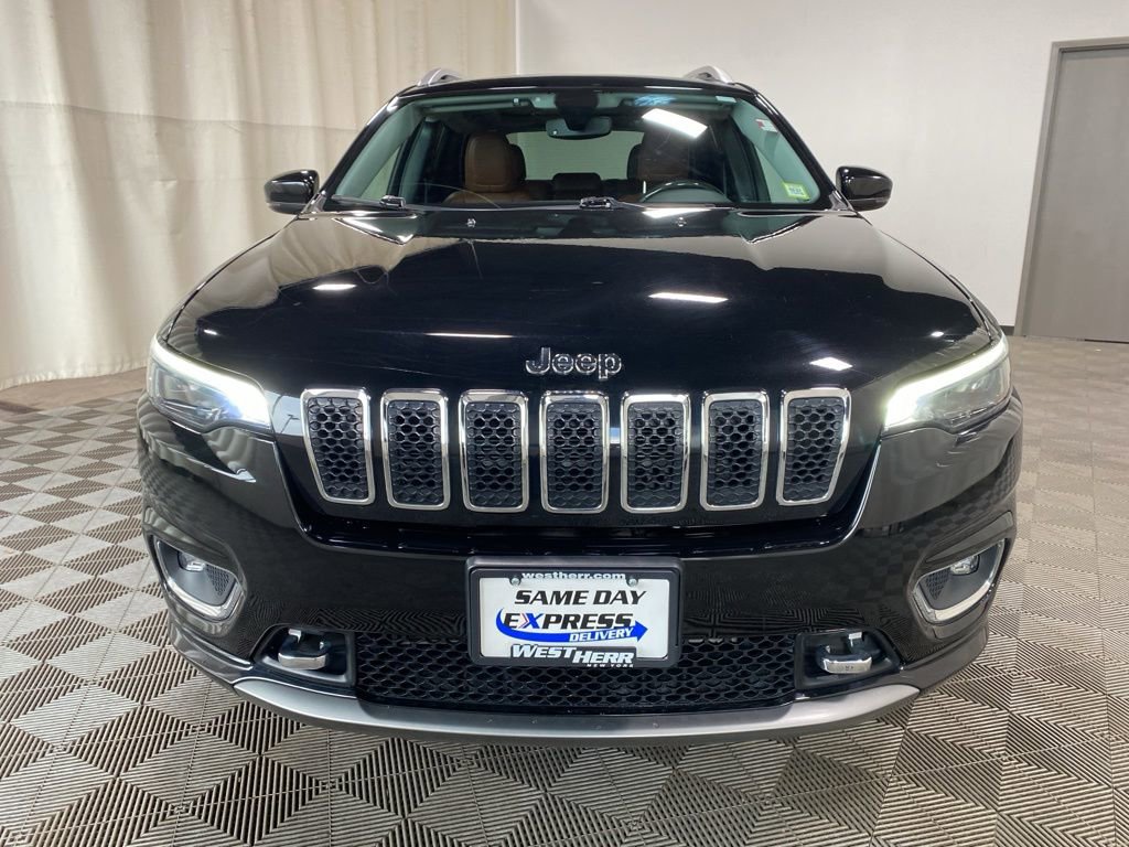 Used 2019 Jeep Cherokee Overland image 2