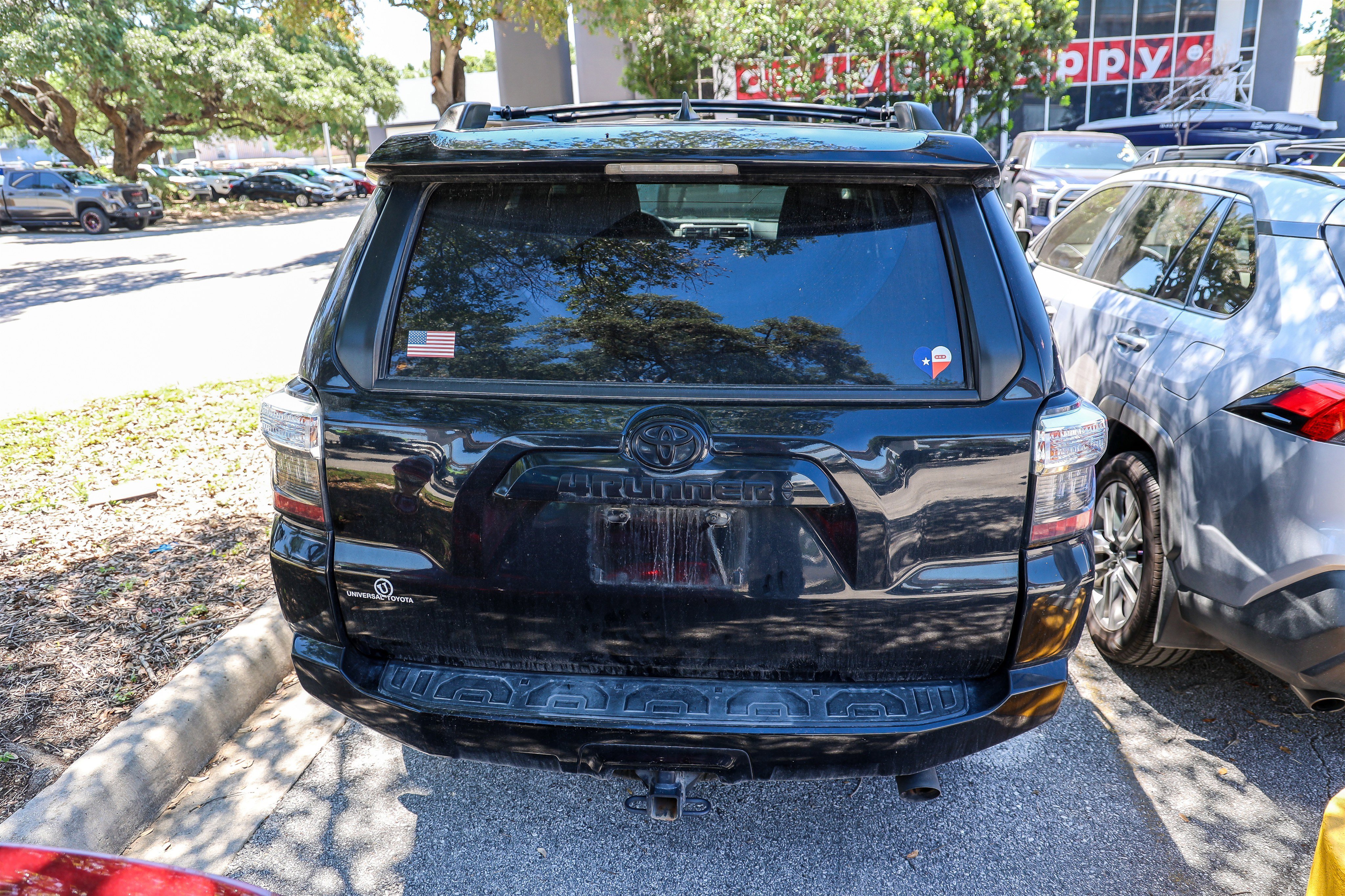 Used 2021 Toyota 4Runner SR5 Premium w/ Moonroof Package AWD/4WD image 8