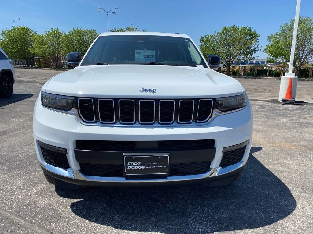 Used 2023 Jeep Grand Cherokee L Limited AWD/4WD image 7