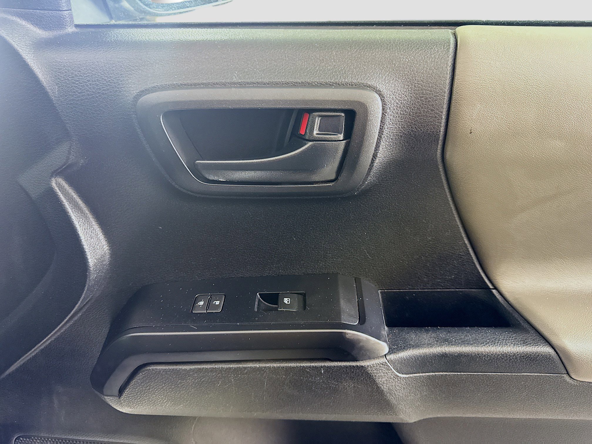Used 2022 Toyota Tacoma SR RWD image 30