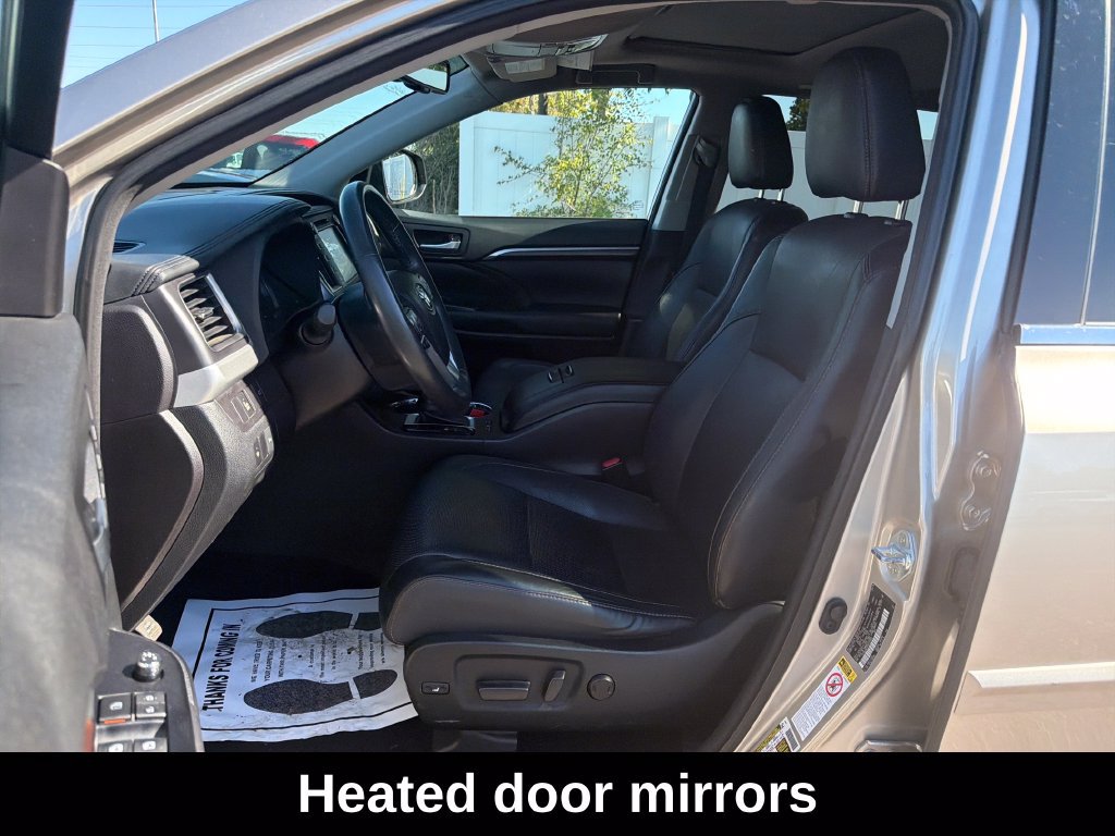Used 2016 Toyota Highlander Limited AWD/4WD image 11