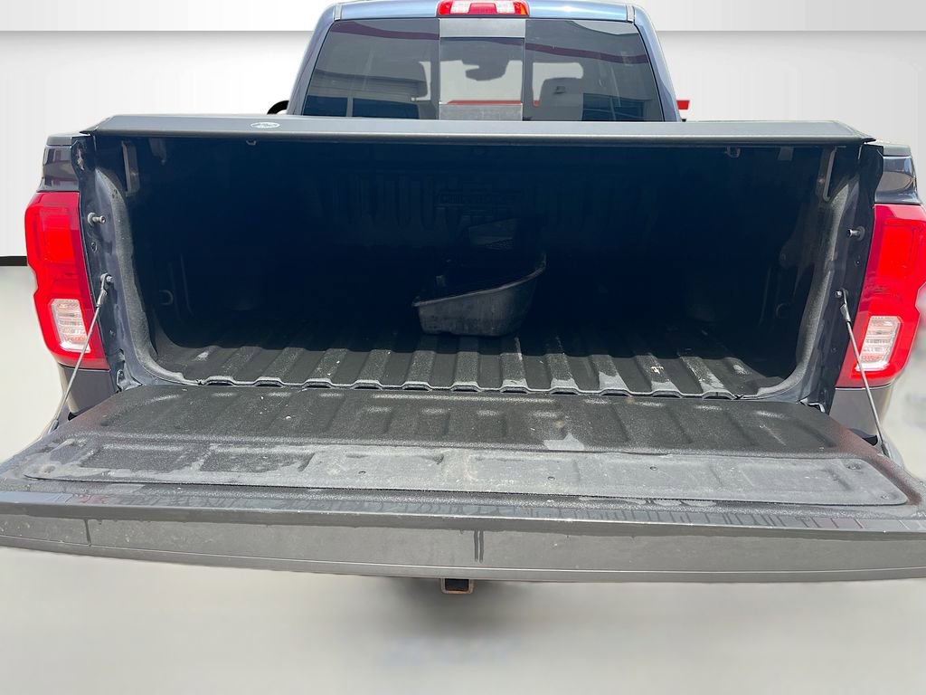 Used 2018 Chevrolet Silverado 1500 LTZ Z71 w/ Centennial Edition AWD/4WD image 25