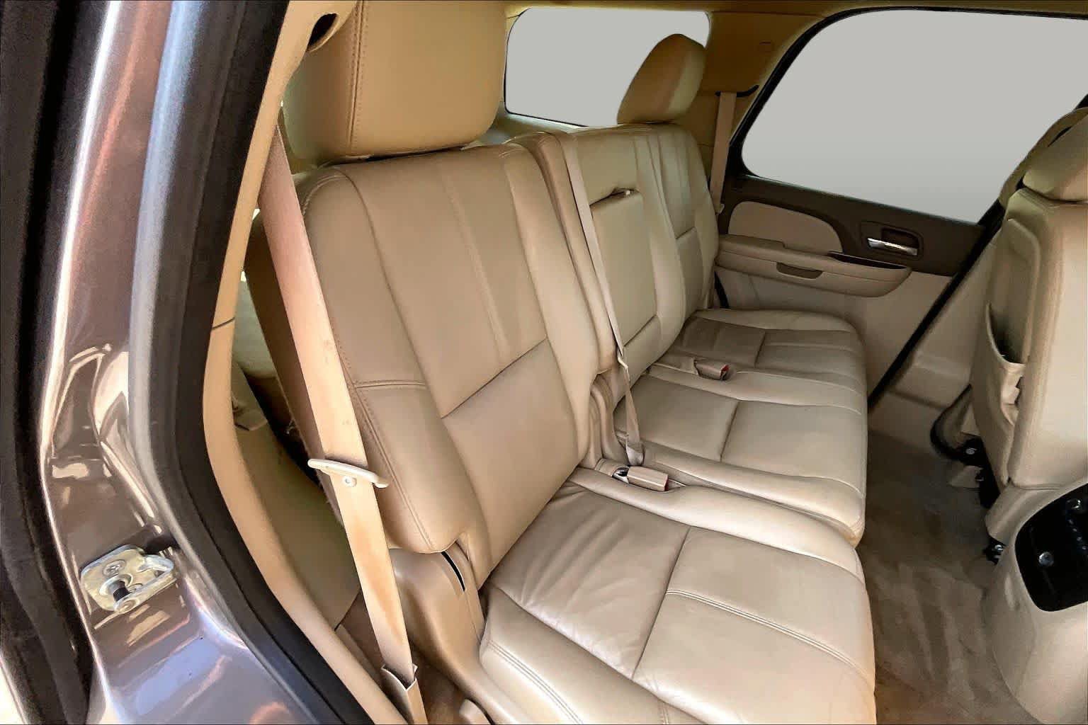 Used 2011 Chevrolet Tahoe LT w/ Texas Edition RWD image 14