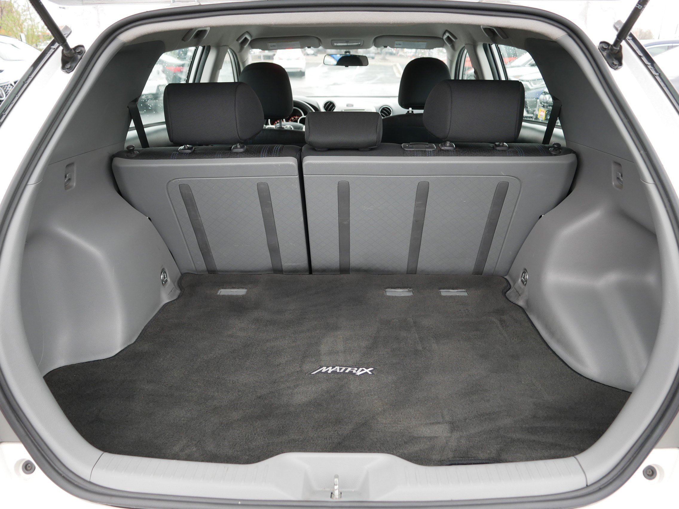 Used 2011 Toyota Matrix FWD image 18