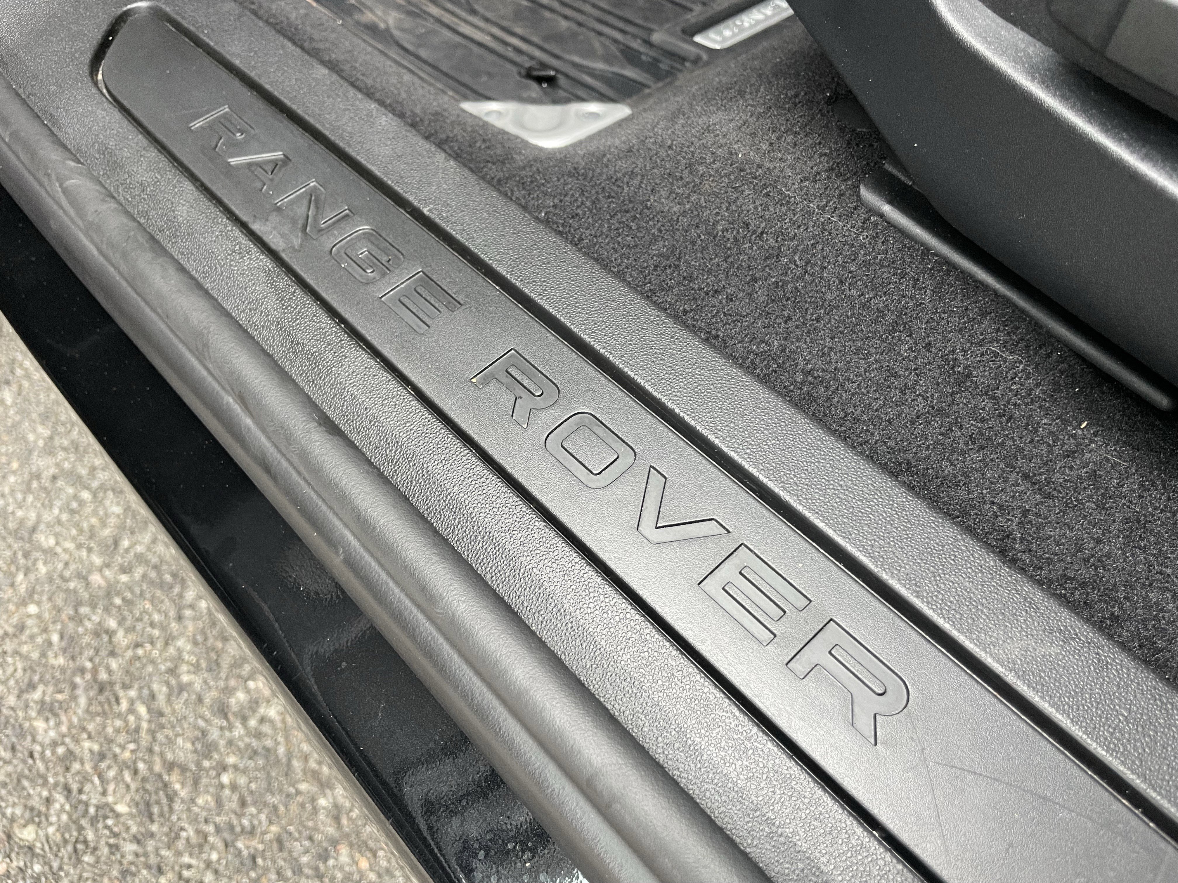 Certified 2024 Land Rover Range Rover Evoque S image 38