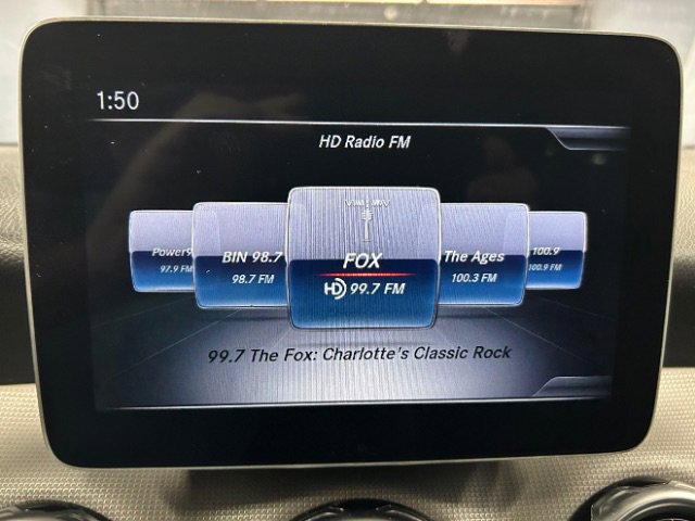 Used 2020 Mercedes-Benz GLA 250 w/ Convenience Package image 11