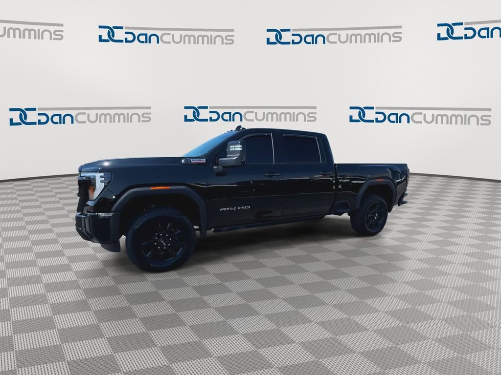 Used 2024 GMC Sierra 2500 AT4 w/ AT4 Preferred Package image 4