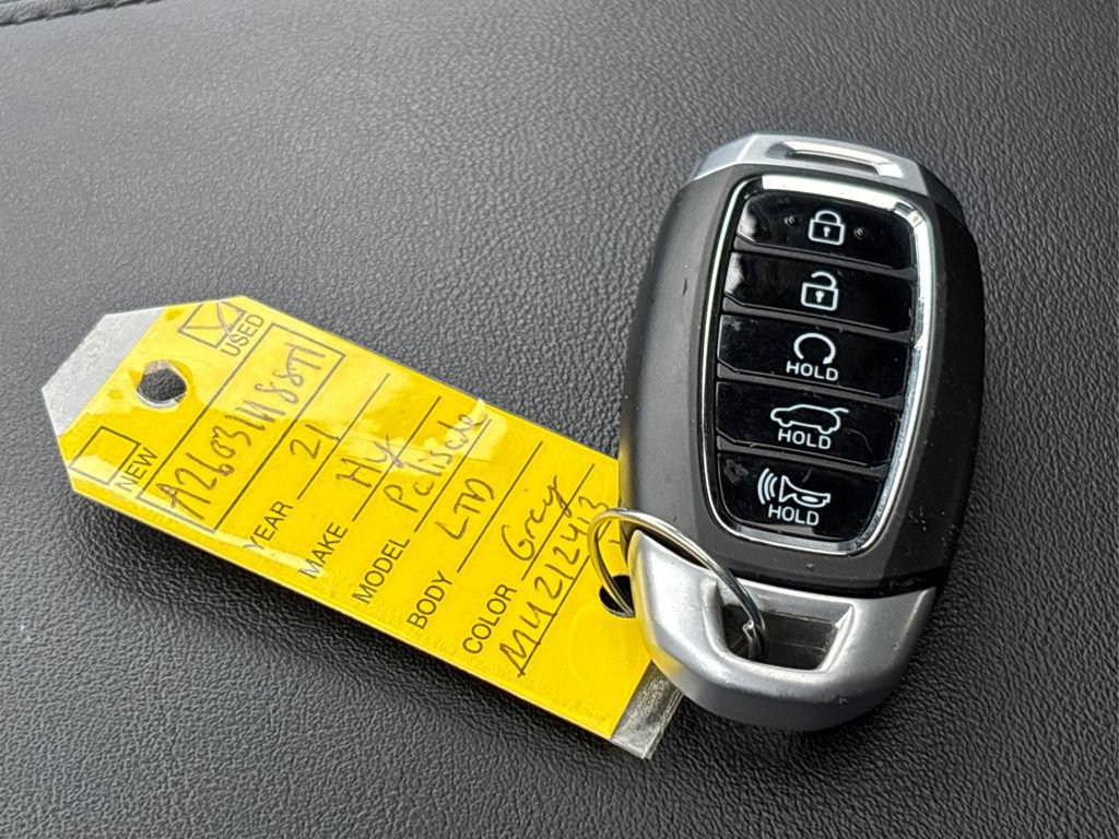 Used 2021 Hyundai Palisade Limited image 32