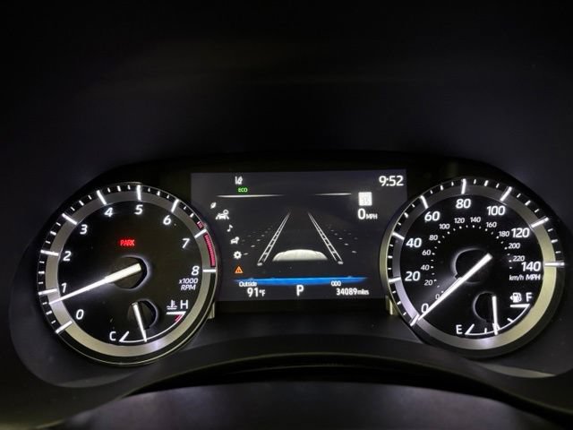 Used 2022 Toyota Highlander XLE FWD image 21