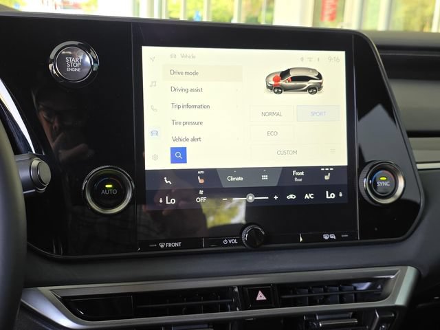 Certified 2024 Lexus RX 350 FWD w/ Technology Package image 17
