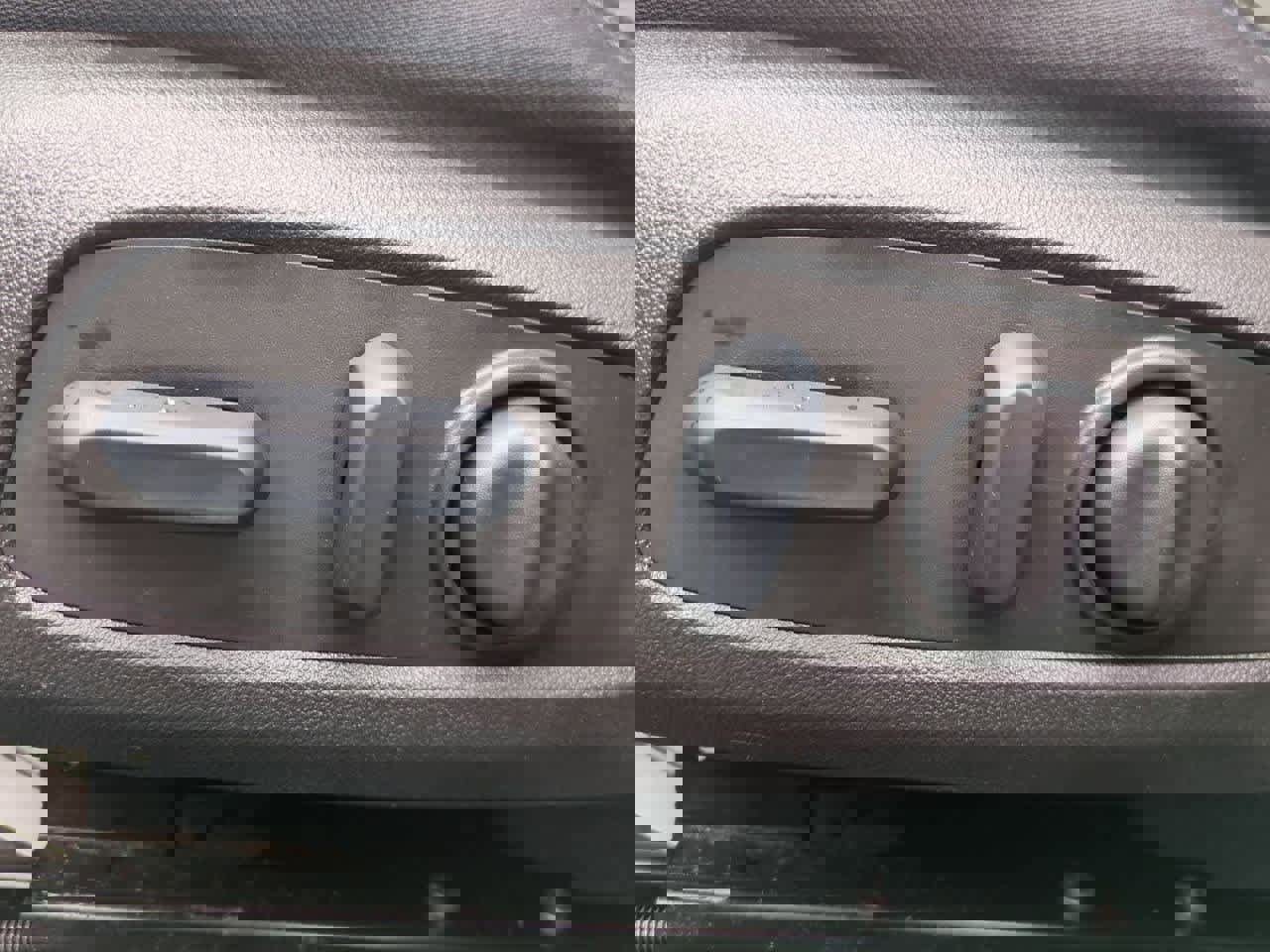 Used 2022 Chevrolet Malibu LT image 17