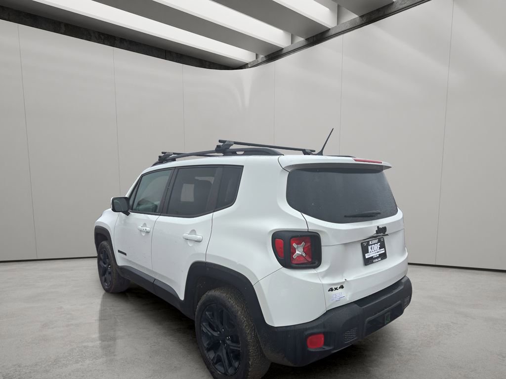 Used 2017 Jeep Renegade Altitude AWD/4WD image 3