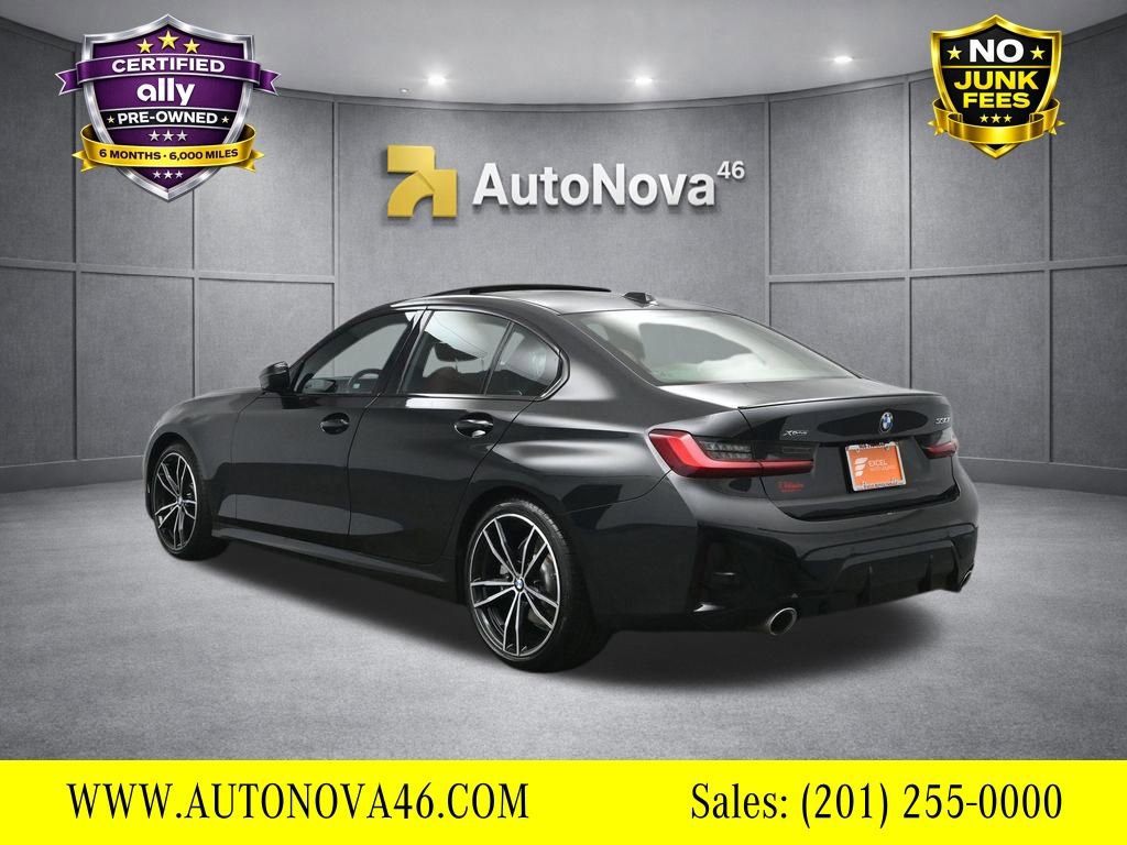 Used 2023 BMW 330i xDrive Sedan w/ M Sport Package image 4
