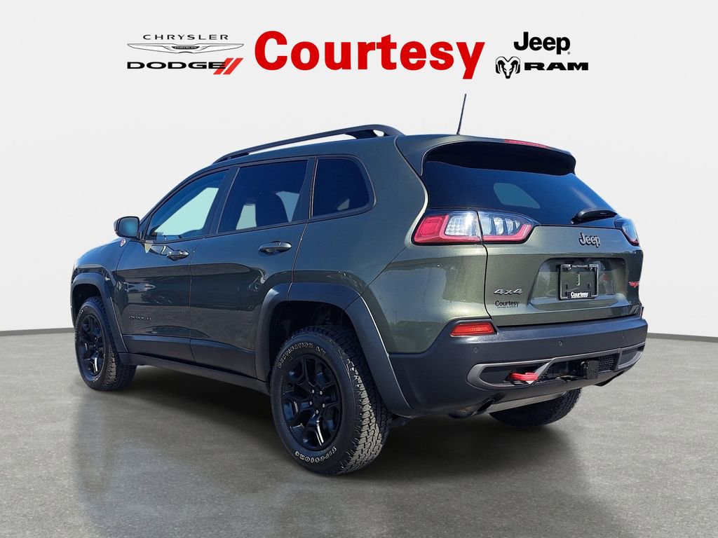 Used 2019 Jeep Cherokee Trailhawk w/ Cold Weather Group AWD/4WD image 7
